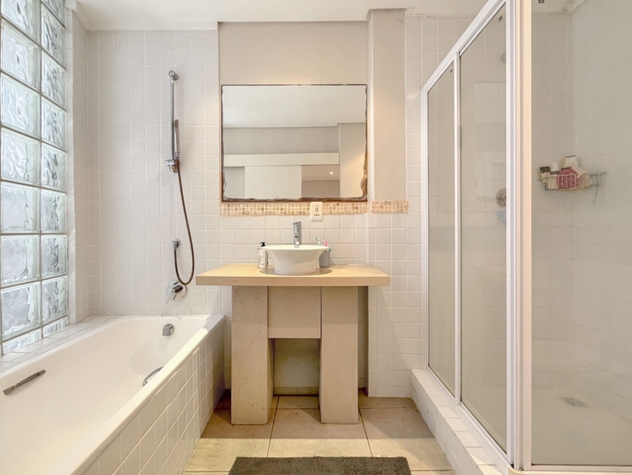 1 Bedroom Property for Sale in Cape Town City Centre Western Cape